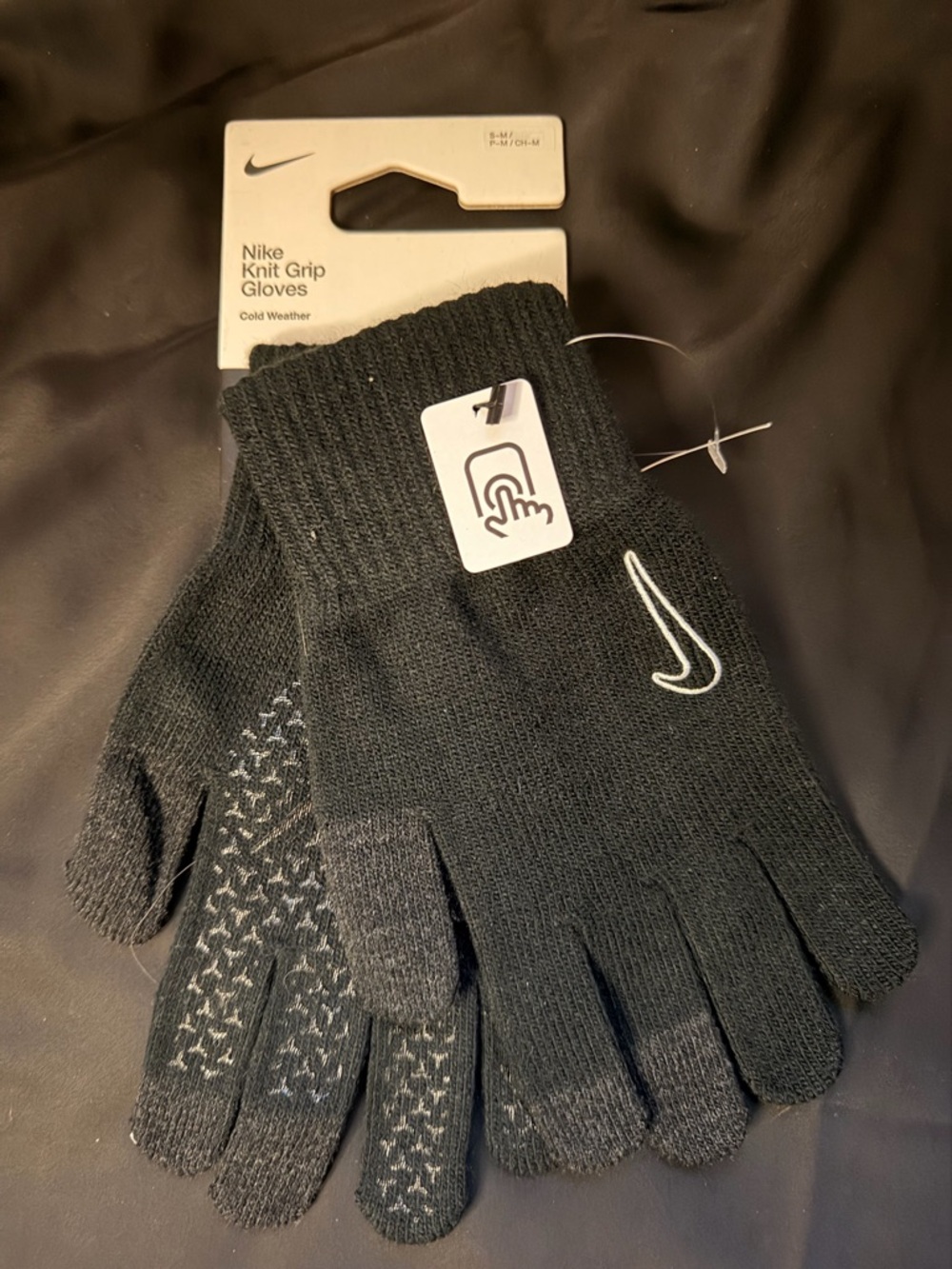 Nike Black Knit Grip Touchscreen-Ready Gloves